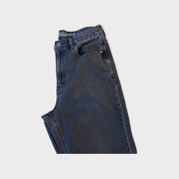 American Eagle Black Mom Straight Leg Hi Waisted Denim Jeans - Picture 6 of 8